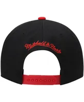 Men's Mitchell & Ness Red, Black Unlv Rebels Sharktooth Snapback Hat