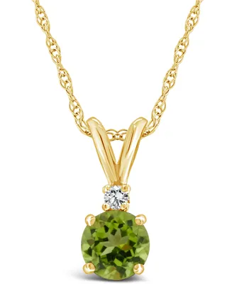 Peridot (1 ct.t.w) and Diamond Accent Pendant Necklace 14K Yellow Gold