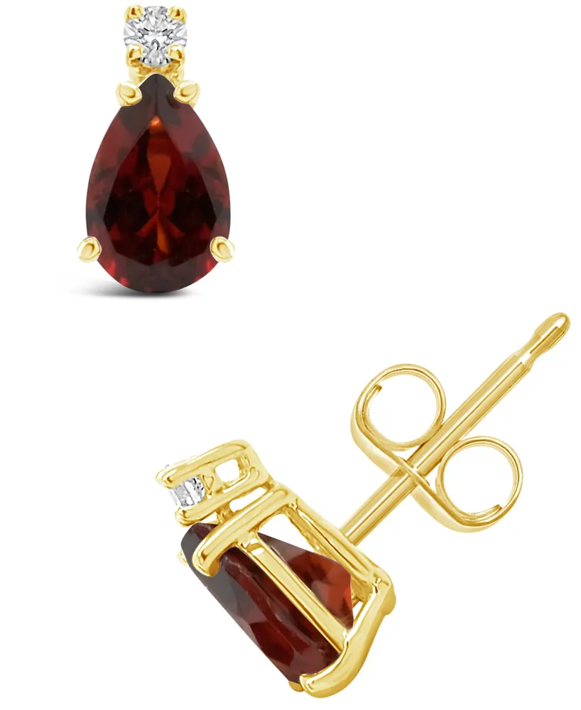 Garnet (1 ct.t.w) and Diamond Accent in 14K Yellow Gold