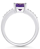 Macy's Amethyst and Diamond Ring (2 ct.t.w 1/8 ct.t.w) 14K Gold