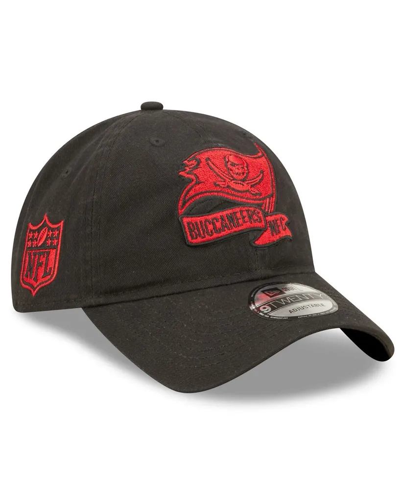 Men's New Era Red Tampa Bay Buccaneers 2022 Sideline 39THIRTY Coaches Flex Hat