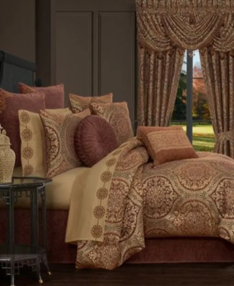 J Queen New York Harvest Moon Comforter Sets