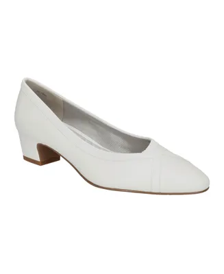 Easy Street Women's Myrtle Almond Toe Pumps