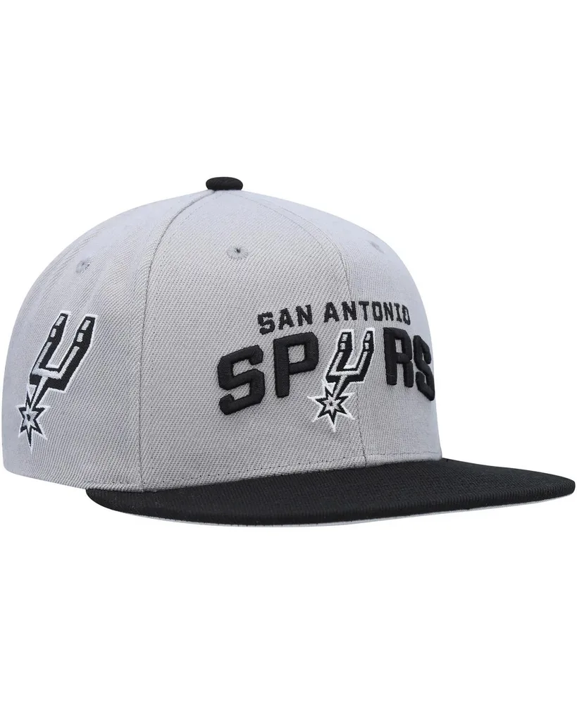 Men's Mitchell & Ness Gray, Black San Antonio Spurs Side Core 2.0 Snapback Hat