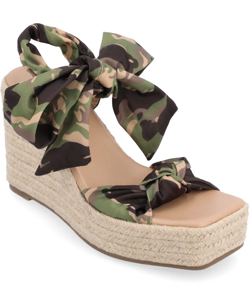 Journee Collection Women's Surria Platform Wedge Sandals