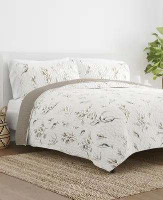 ienjoy Home All Season Piece Watercolor Leaves and Stripe Reversible Quilt Set