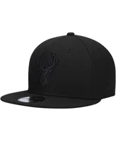 Men's New Era Milwaukee Bucks Black On Black 9FIFTY Snapback Hat