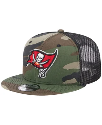 Men's New Era Camo Tampa Bay Buccaneers Classic Trucker 9FIFTY Snapback Hat