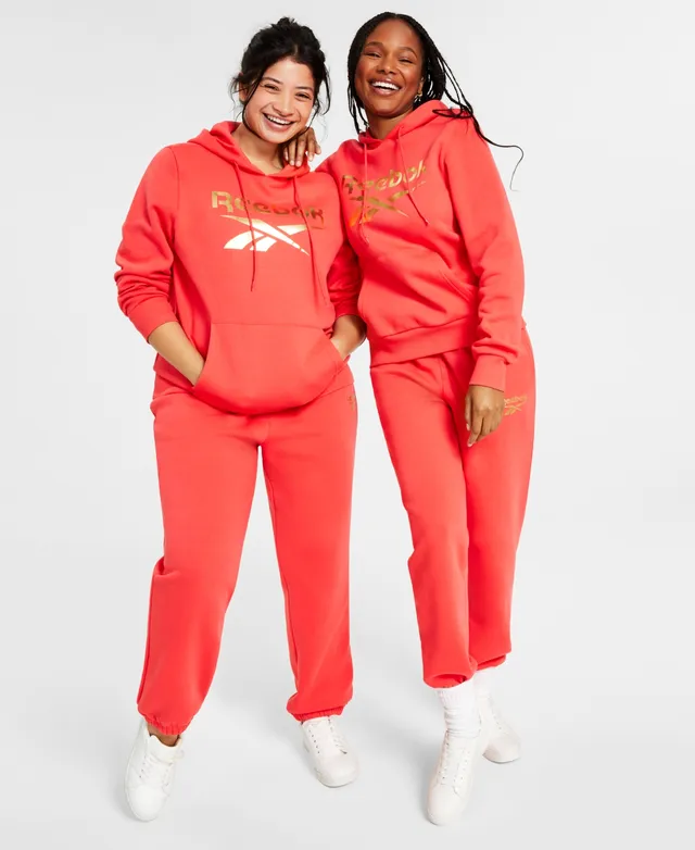 Reebok Women's Metallic Foil Logo Fleece Jogger Sweatpants, A Macy's  Exclusive