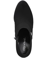 Easy Street Women's Leilani Dress Shooties