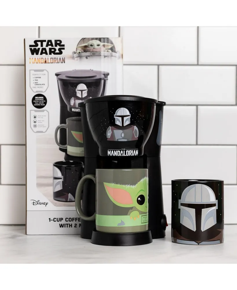 Uncanny Brands Star Wars The Mandalorian & Baby Yoda Coffee Maker Set