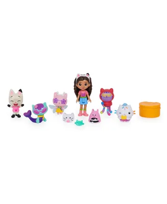 Gabby's Dollhouse, Travel Themed Figure Set with A Gabby Doll, 5 Cat Toy Figures, Surprise Toys Dollhouse Accessories - Multi