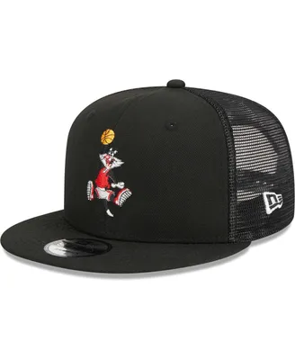 Men's New Era Black Looney Tunes Sylvester Trucker 9FIFTY Snapback Hat