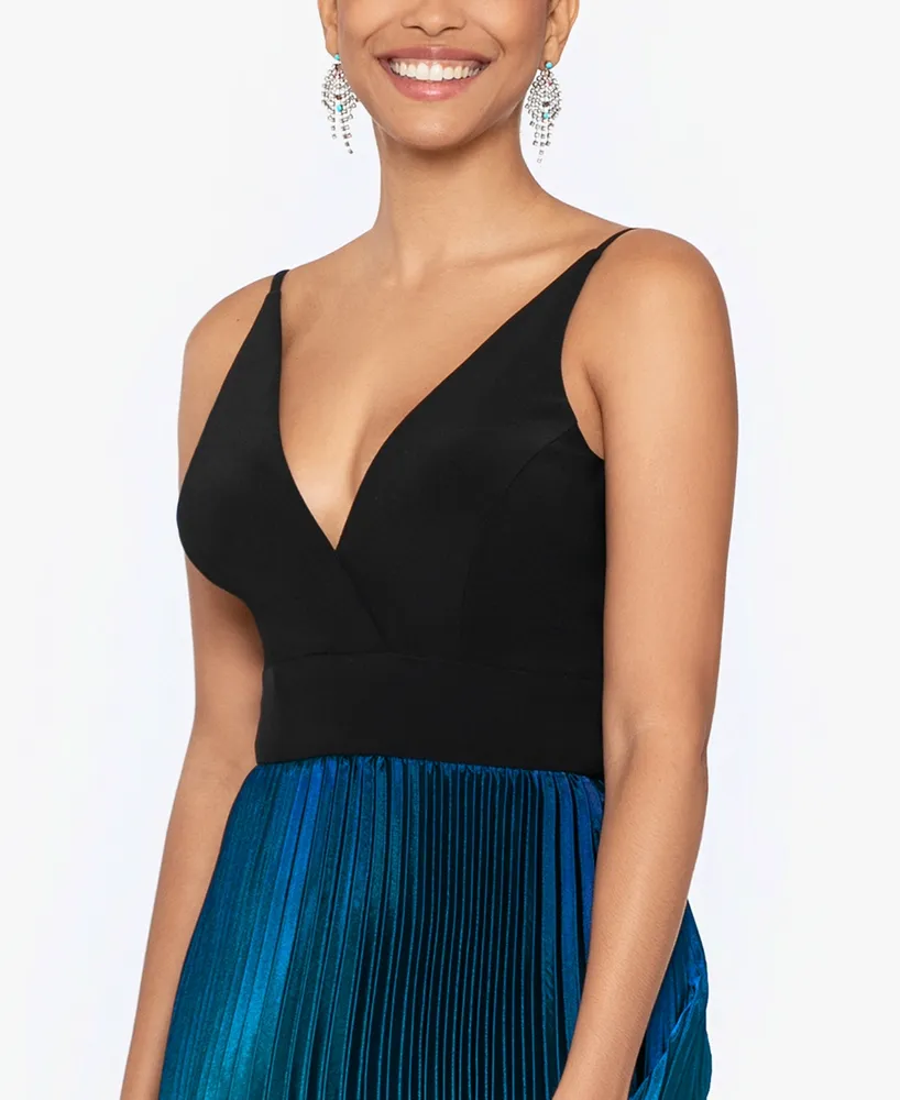 Betsy & Adam Women's Pleated Ombre Gown