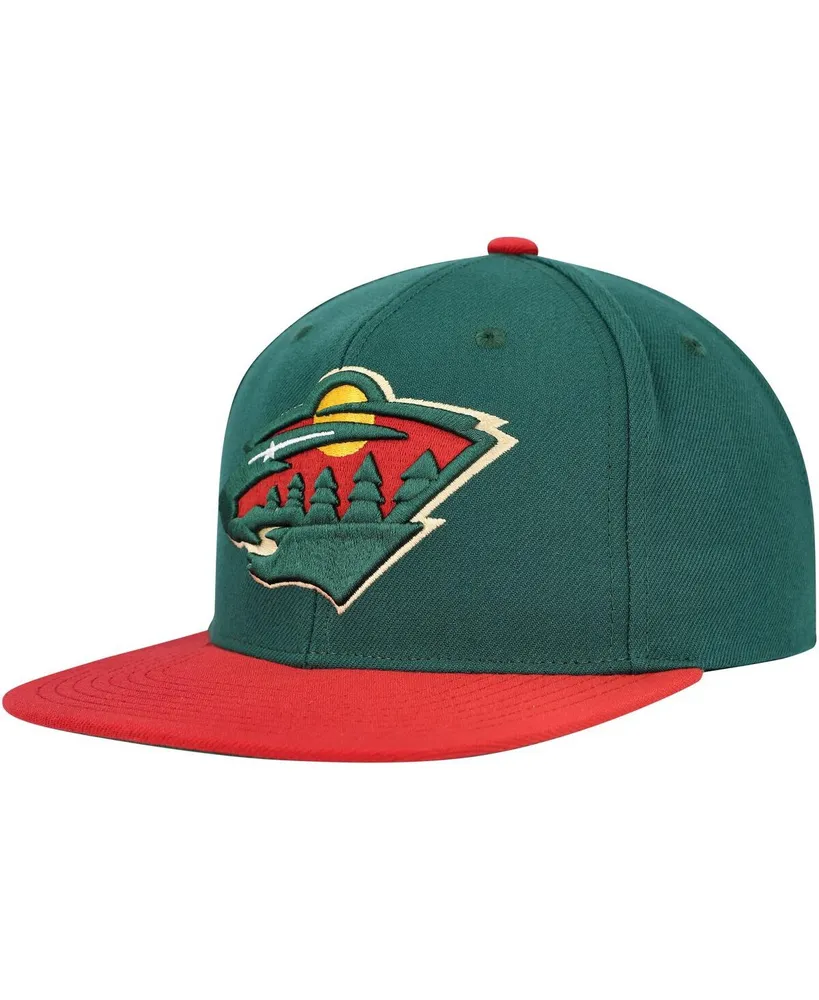 Men's Mitchell & Ness Green Minnesota Wild Core Team Ground 2.0 Snapback Hat