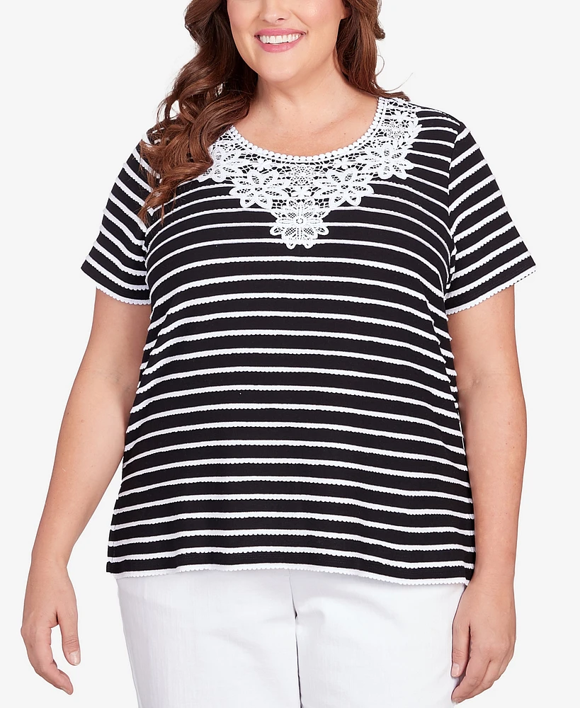 Alfred Dunner Plus Classic Neutrals Lace Neck Striped Split Hem T-shirt