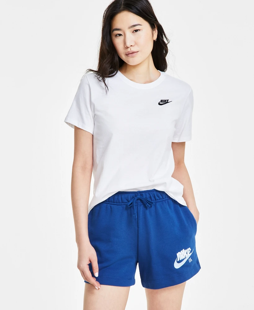 Nike Women's Sportswear Club Essentials T-Shirt