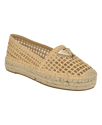 Guess Women's Mones Closed Toe Jute Mesh Upper Casual Espadrille Flats