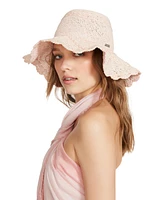 Steve Madden Women's Open-Weave Scalloped Hat