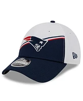 Men's New Era White, Navy New England Patriots 2023 Sideline 9FORTY Adjustable Hat