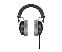 Beyerdynamic Dt 770 Pro 80 Ohm Over-Ear Studio Headphones (Black) Bundle