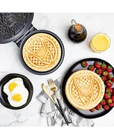 Uncanny Brands Marvel Loki Waffle Maker - Loki's Helmet on Your Waffles - Waffle Iron