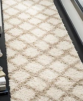 Safavieh Dallas SGD258 Ivory and Beige 2'3" x 6' Runner Area Rug