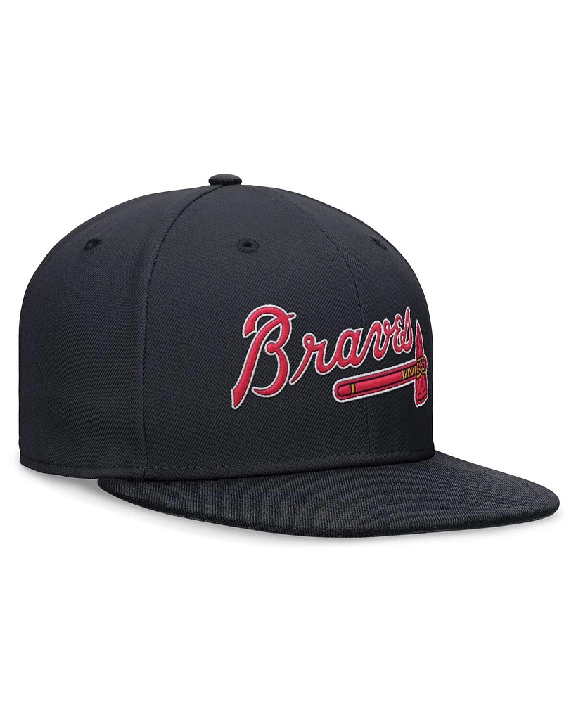 Nike Men's Navy Atlanta Braves Evergreen Performance Fitted Hat