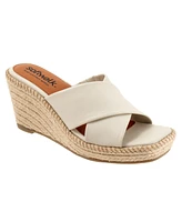 SoftWalk Hastings Sandal