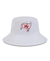 New Era Men's White Tampa Bay Buccaneers 2024 Nfl Training Camp Stretch Bucket Hat