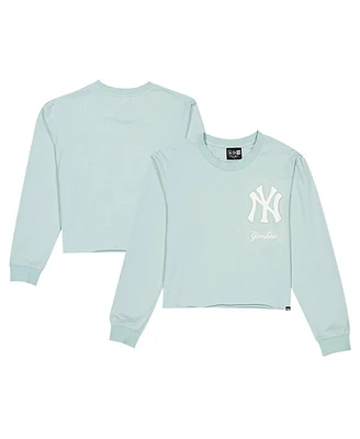 New Era Women's Mint New York Yankees Breeze Logo Select Cropped Long Sleeve T-Shirt