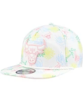 New Era Men's White Chicago Bulls Palm Trees and Waves Golfer Adjustable Hat