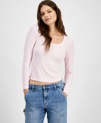 Hippie Rose Juniors' Long Sleeve Scoop Neck Tee