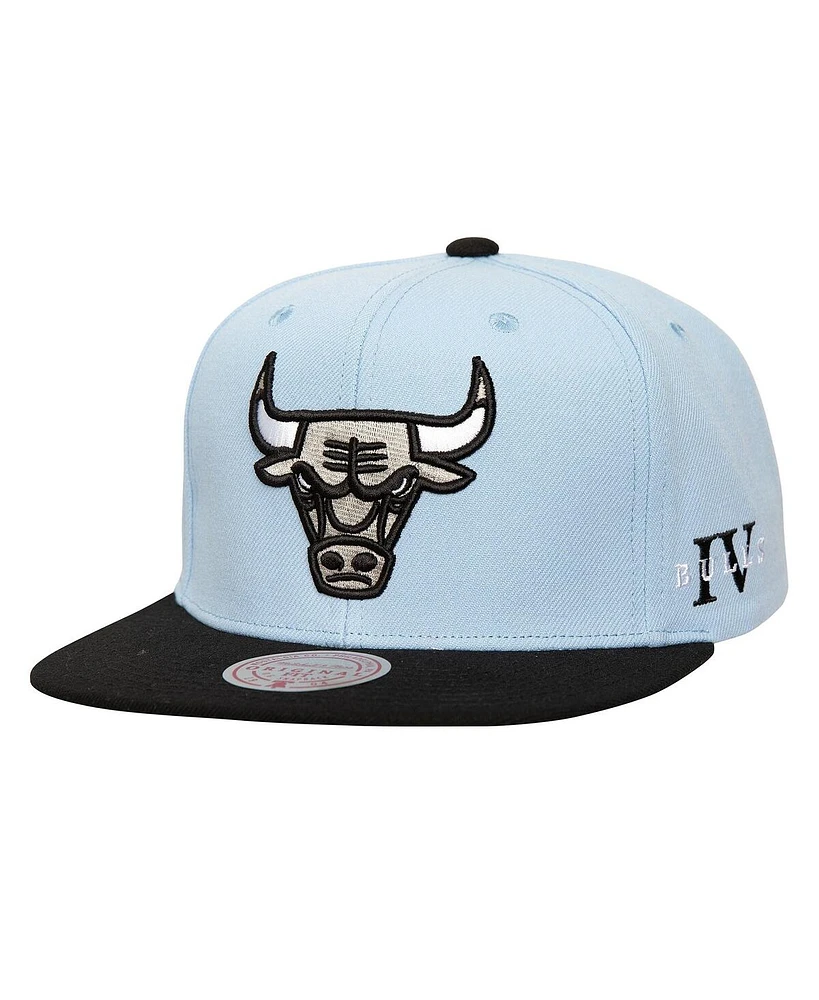 Mitchell & Ness Men's Light Blue/Black Chicago Bulls Core Iv Snapback Hat