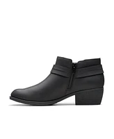 Clarks Women's Collection Charlten Rae Boots