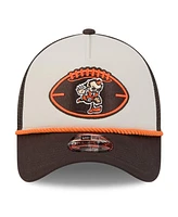 New Era Men's Stone/Brown Cleveland Browns 2024 Sideline Historic 9FORTY A-Frame Trucker Adjustable Hat