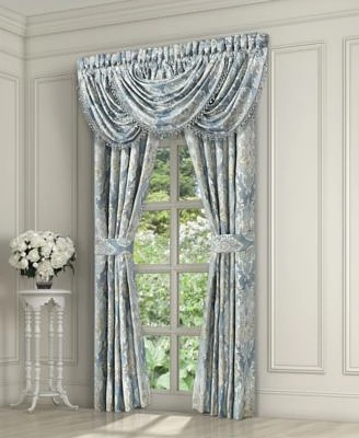 J Queen New York Celtic Window Collection