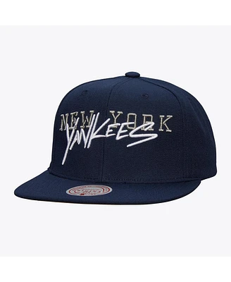 Mitchell & Ness Men's Navy New York Yankees Team Tagged Snapback Hat