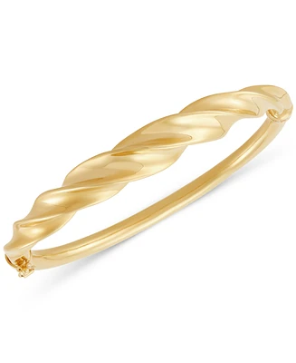 Polished Shrimp Design Bangle Bracelet in 18k Gold-Plated Sterling Silver