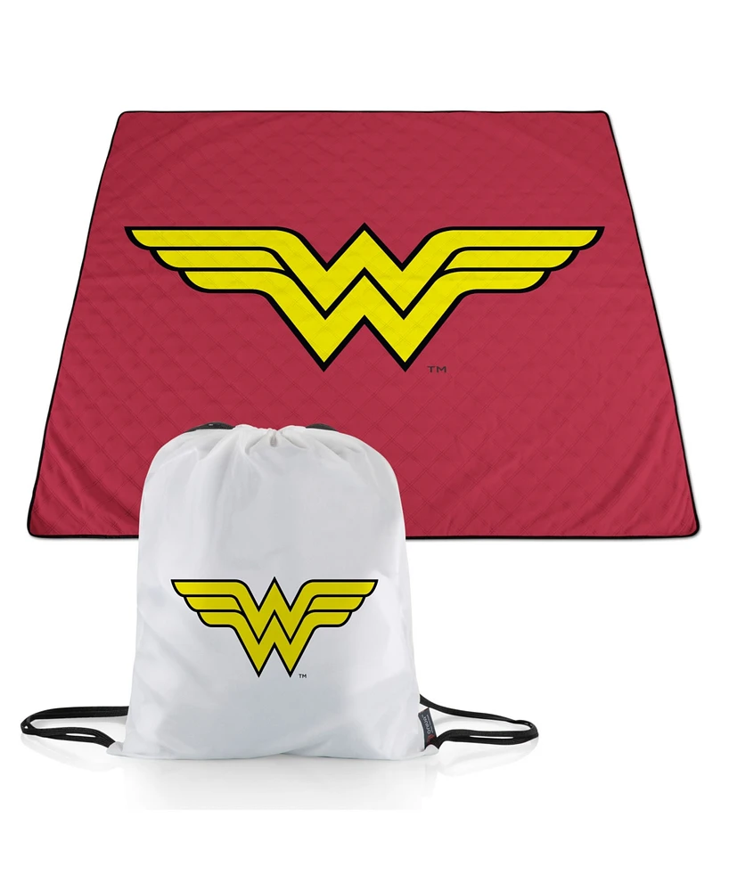 Oniva Dc Comics Wonder Woman Impresa Picnic Blanket, 60" x 50"