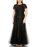 Mac Duggal Women's Plus Size Short Sleeve Heavy Applique Gown