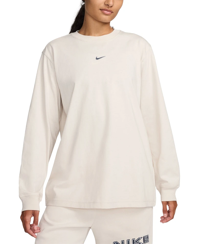 Nike Women's Loose Long-Sleeve T-Shirt