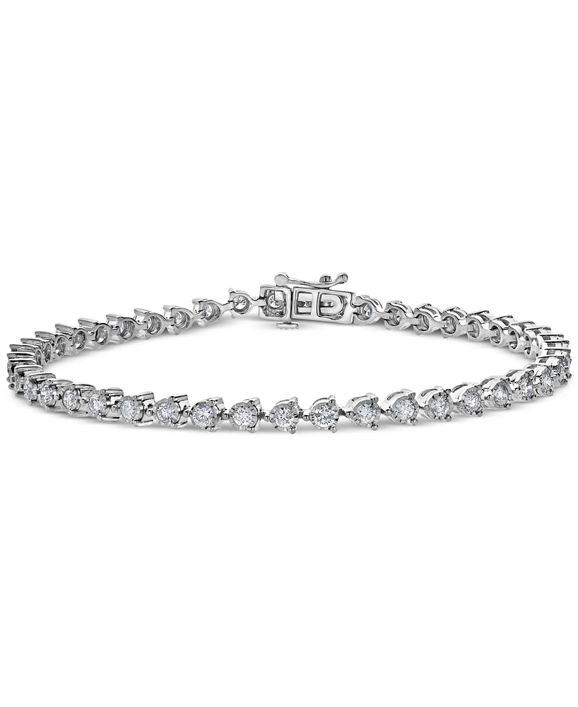 Diamond Bracelet (2 ct. t.w.) in 14k White Gold