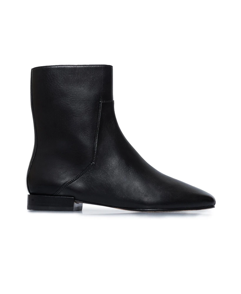 Bernardo Footwear Pierce Bootie