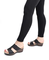 Easy Street Women's Rin Slip-Resistant Sandals