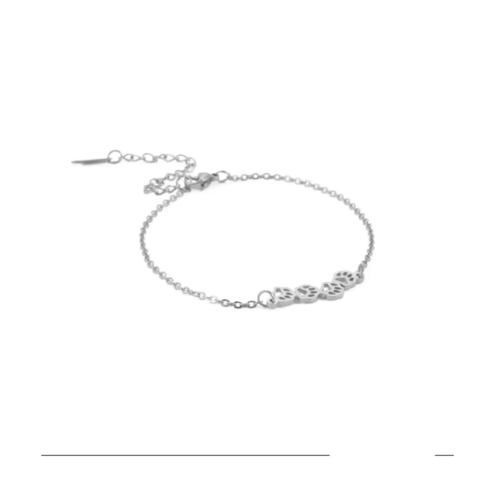 Hollywood Sensation Pawsy Daisy Paw Print Link Chain Bracelet
