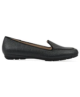 Cliffs by White Mountain Women's Gutsy Almond Toe Loafers