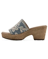 Cliffs by White Mountain Women's Biancia Wedge Slip-On Sandals