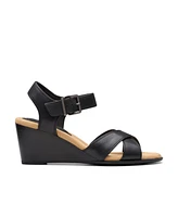 Clarks Collection Women's Emmalae Iris Wedge Sandals