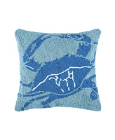 18" x 18" Blue Crab Hooked Throw Pillow